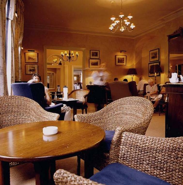 George Hotel By Greene King Inns ฮันติงตัน ภายนอก รูปภาพ